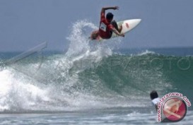 Kompetisi Surfing Rip Curl 2018 Masuki Status Siaga Tinggi